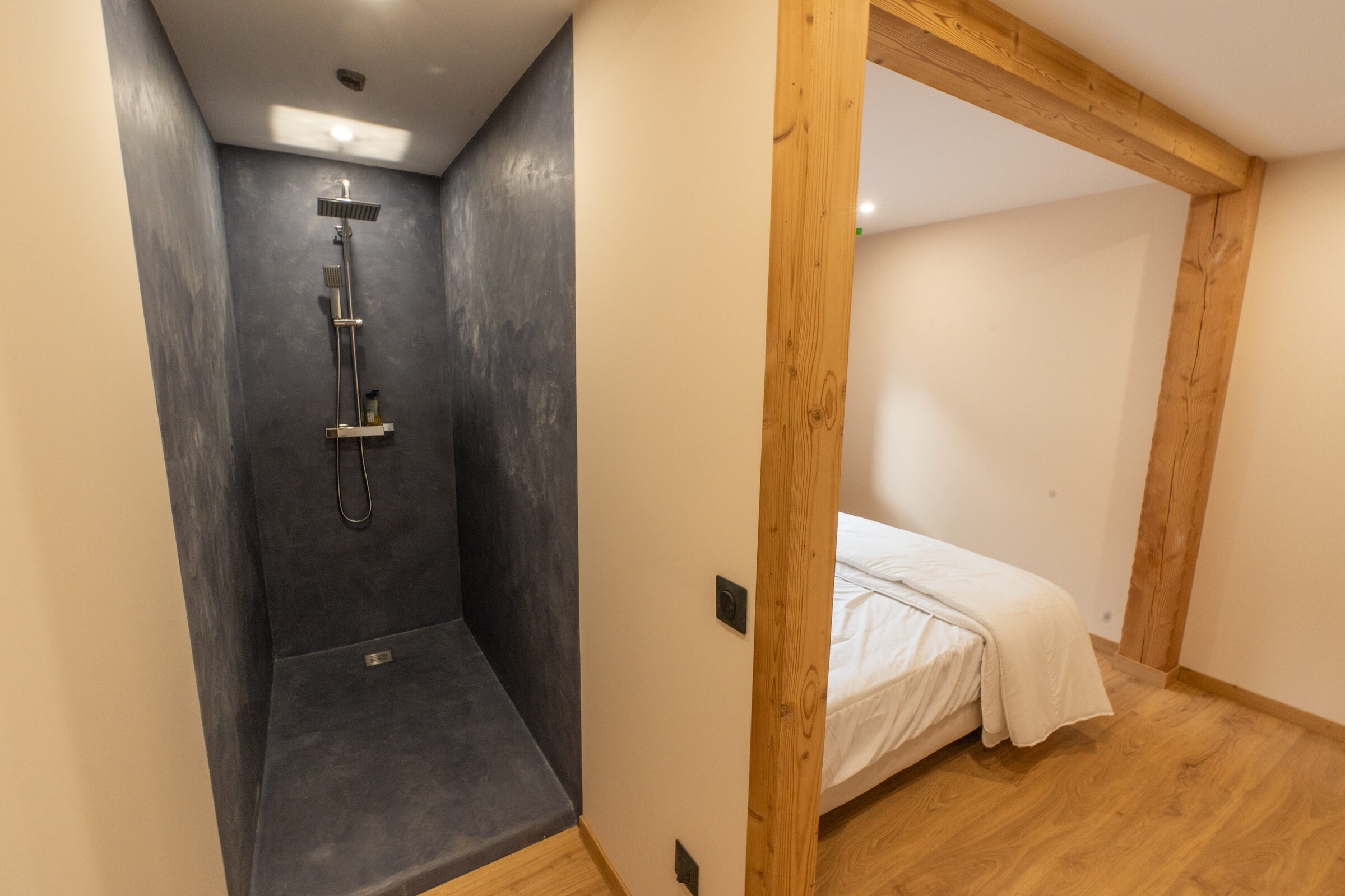 Douche de la chambre 3